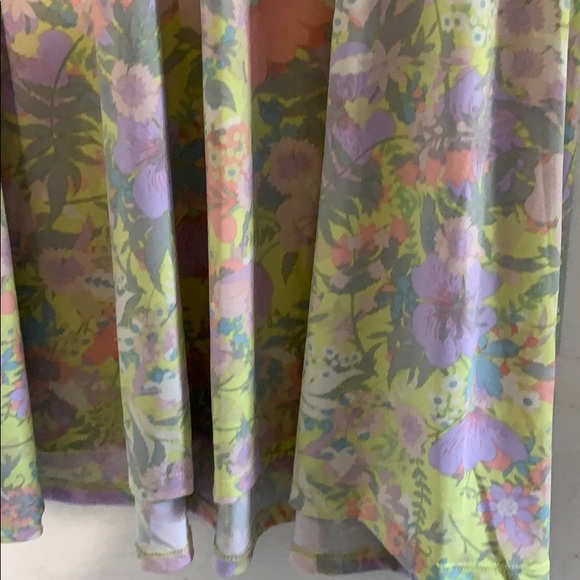 Azure flowy skirt size xsmall - Picture 2 of 3